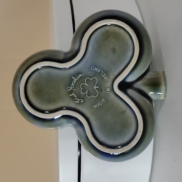 Irish Porcelain Green Leaf Miniature Dish - Picture 2 of 6